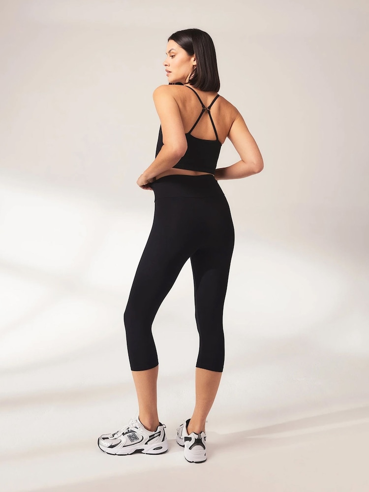 LOVALL Black Lightweight Cropped Leggings - Image 2 of 5 LOVALL Black Lightweight Cropped Leggings - Image 2 of 5