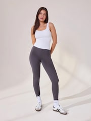 LOVALL White Lightweight Everyday Tank Top Vest - Image 3 of 5