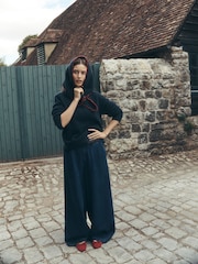 Темно-синий - Вязаный шарф с треугольными чашечками и вышивкой Laura Ashley - Изображение 4 7