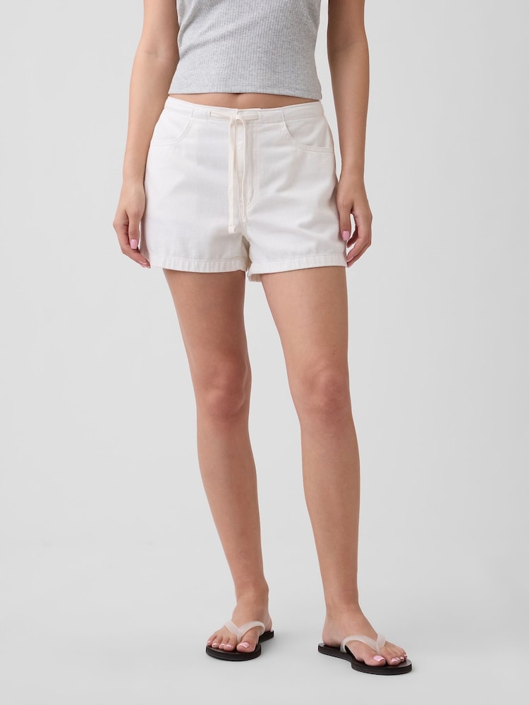 Gap White 3 inch Mid Rise Pull On Denim Shorts - Image 4 of 4