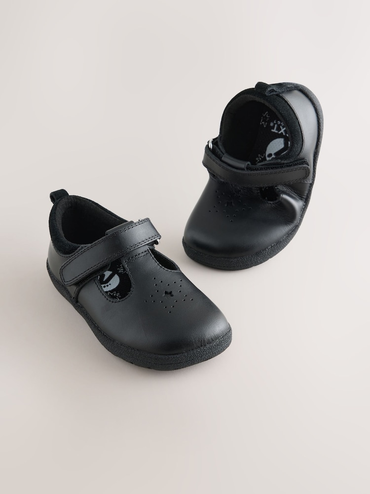 Couro preto - Barefoot T-Bar School Shoes - Imagem 1 de 7 Couro preto - Barefoot T-Bar School Shoes - Imagem 1 de 7