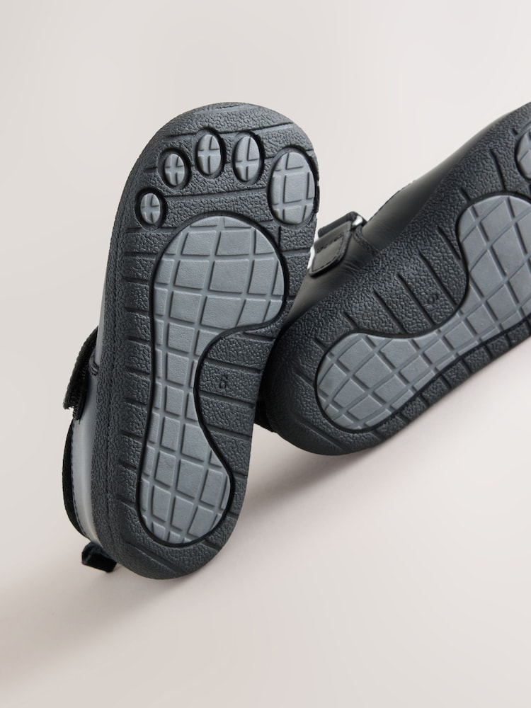 Couro preto - Barefoot T-Bar School Shoes - Imagem 7 de 7 Couro preto - Barefoot T-Bar School Shoes - Imagem 7 de 7