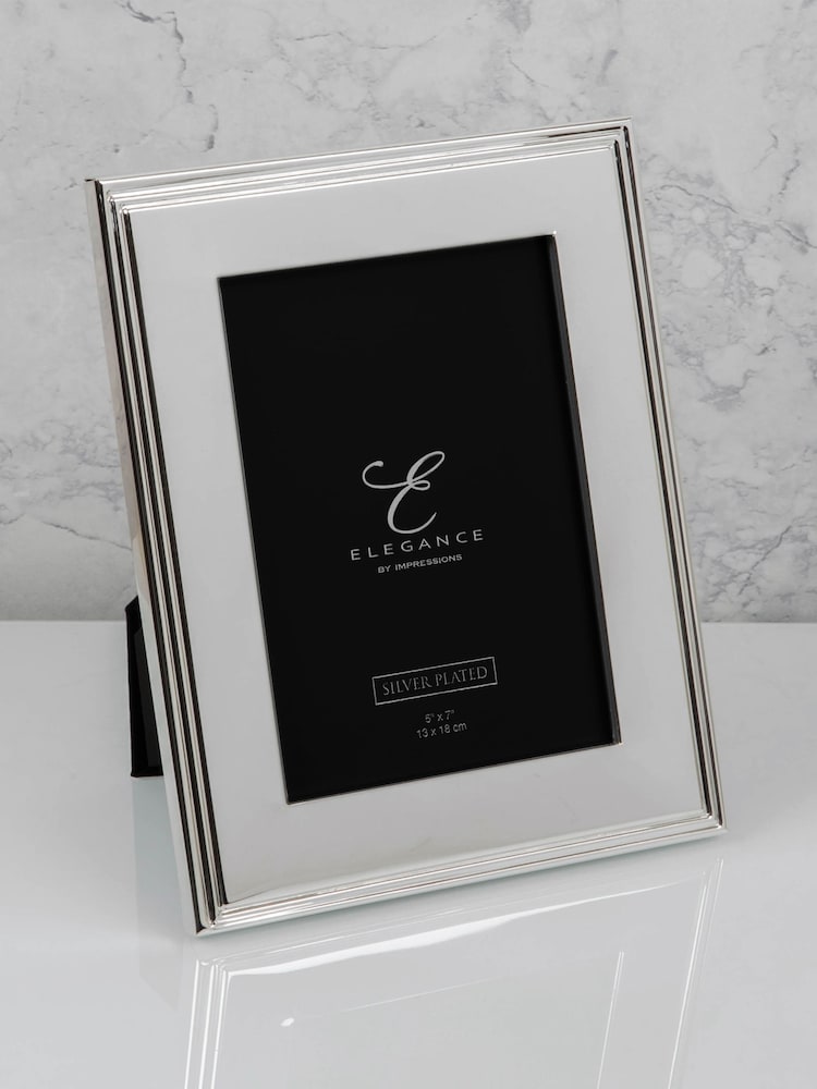 Widdop Silver Silverplated Rib Edge Frame - Image 1 of 5