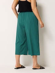 Yours Curve Green Textured Woven Cropped Trousers - Image 3 of 5
