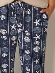 Yours Curve Shell Print Wide Leg Trousers - Imagen 4 de 5