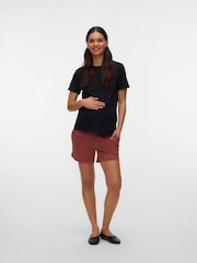Mamalicious Brown Maternity Under Bump Jersey Shorts - Image 4 of 5