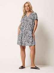 Yours Curve Black Pleated Front Detail Tunic Dress - Image 2 of 4