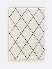 La Redoute Intérieurs White Black Jiraya Fringed Berber-Style Rug - Image 2 of 3