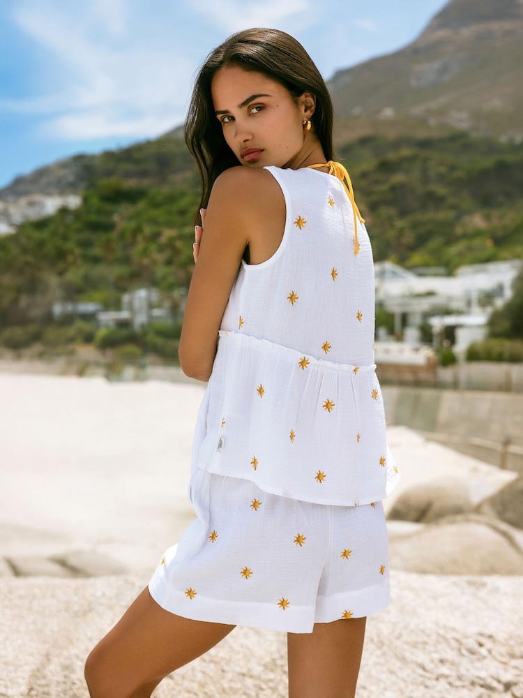 Chelsea Peers White Cheesecloth Embroidered Sunburst Cami Top - Image 2 of 5