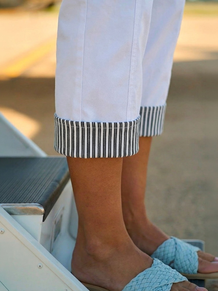 Roman White Contrast Detail Cropped Stretch Trousers - Image 4 of 4