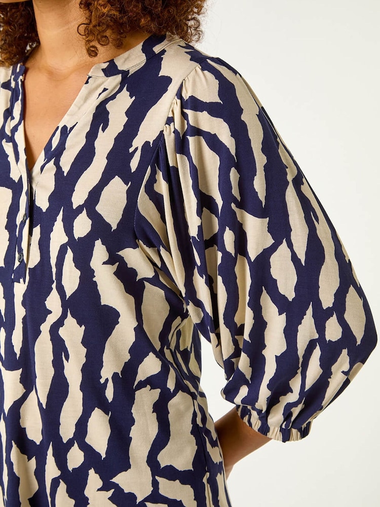 Roman Blue Mono Abstract Print Top - Image 5 of 5