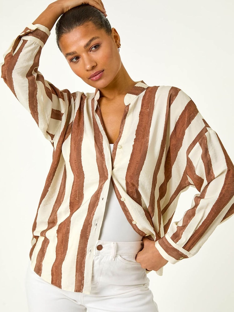 قميص مريح بطبعة مخططة مزوَّد بأزرار من Roman - Image 1 of 5