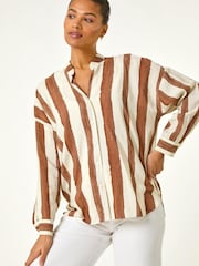 قميص مريح بطبعة مخططة مزوَّد بأزرار من Roman - Image 4 of 5