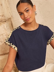 Navy - Love & Roses Crew Neck Animal Tipped T-Shirt - Larawan 1 ng 4