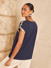 Navy - Love & Roses Crew Neck Animal Tipped T-Shirt - Larawan 4 ng 4