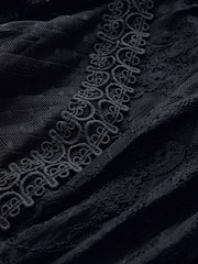 Noir - CERENE Puff Sleeve Lace Midi Dress - Image 8 de 11