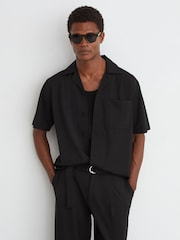 Reiss Black Walker Belted Relaxed-Fit Pleated Trousers - Image 4 of 7