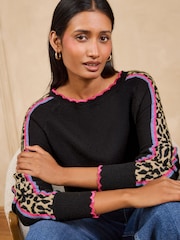 Love & Roses Black Crew Neck Leopard Tipped Knitted Jumper - Image 4 of 4