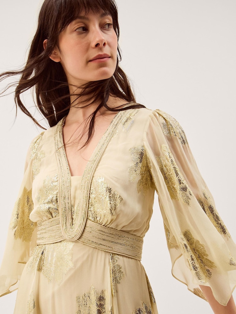 فستان لامع متوسط الطول بياقة حرف V موديل Lydia من Monsoon - Image 2 of 5