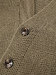 Reiss Sable Green Padstow 100% Cashmere V-Neck Cardigan - Image 7 of 7