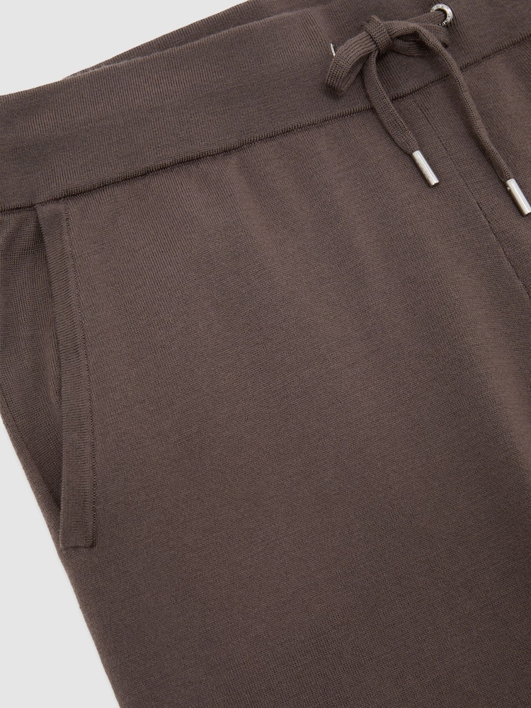 Reiss Ridge Brown Billings Merino Wool-Blend Cuffed Joggers - Image 6 of 6 Reiss Ridge Brown Billings Merino Wool-Blend Cuffed Joggers - Image 6 of 6