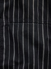 Gap Black Seersucker Holiday Shirt - Image 4 of 4