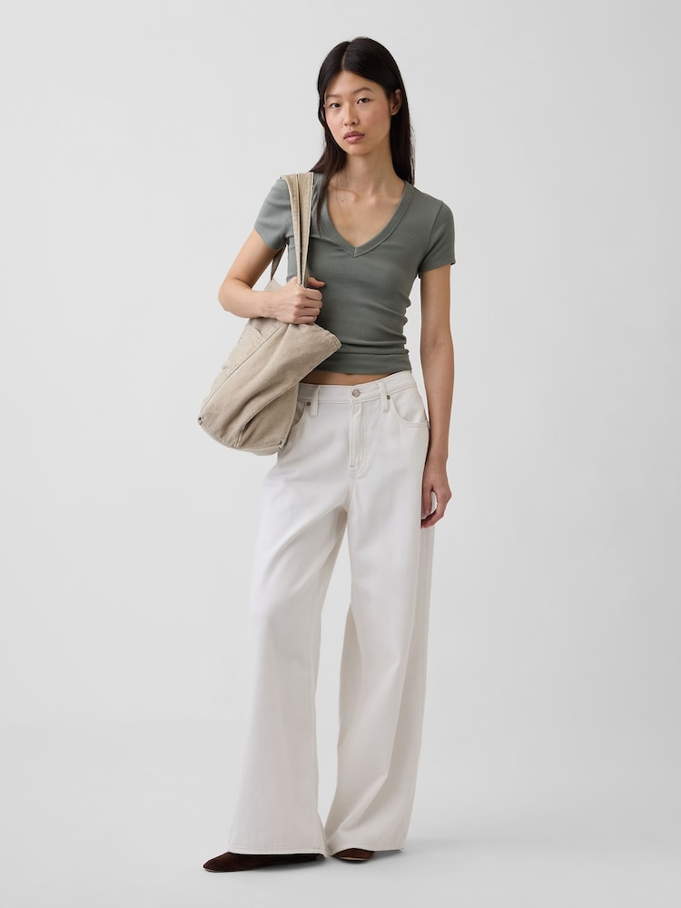 Gap Khaki Green Modern V-Neck Short Sleeve T-Shirt - Image 3 of 3