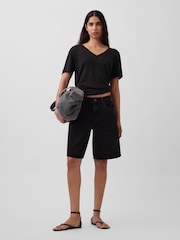 Gap Black Linen-Blend Relaxed V-Neck T-Shirt - Image 3 of 4