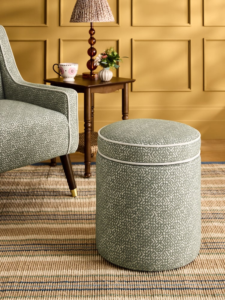 Nina Campbell Green Frame Rosebury Round Footstool - Image 1 of 7 Nina Campbell Green Frame Rosebury Round Footstool - Image 1 of 7