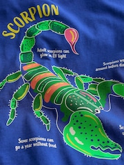 Lys blå skorpion - Boden T-skjorte som lyser i mørket - Bilde 3 av 3