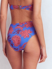 Azul/rojo - Braguita de bikini fruncida Kythira de Boden - Imagen 3 de 6
