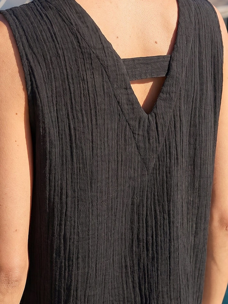 שחור - Roman V-Neck Button Detail Vest - תמונה 4 מתוך 4