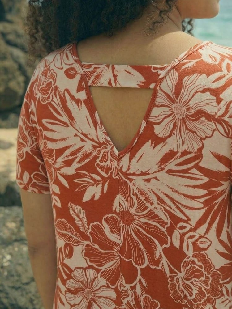 Roman Natural Curve Leaf Print Bar Back Top - Image 4 of 4