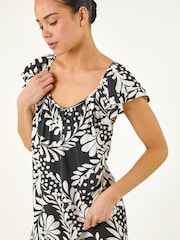 أسود - فستان انسيابي مطبوع بكشكشة من Roman - Image 4 of 5