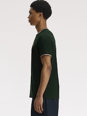 Зеленый - Футболка с контрастной отделкой и логотипом Fred Perry - Изображение 3 5