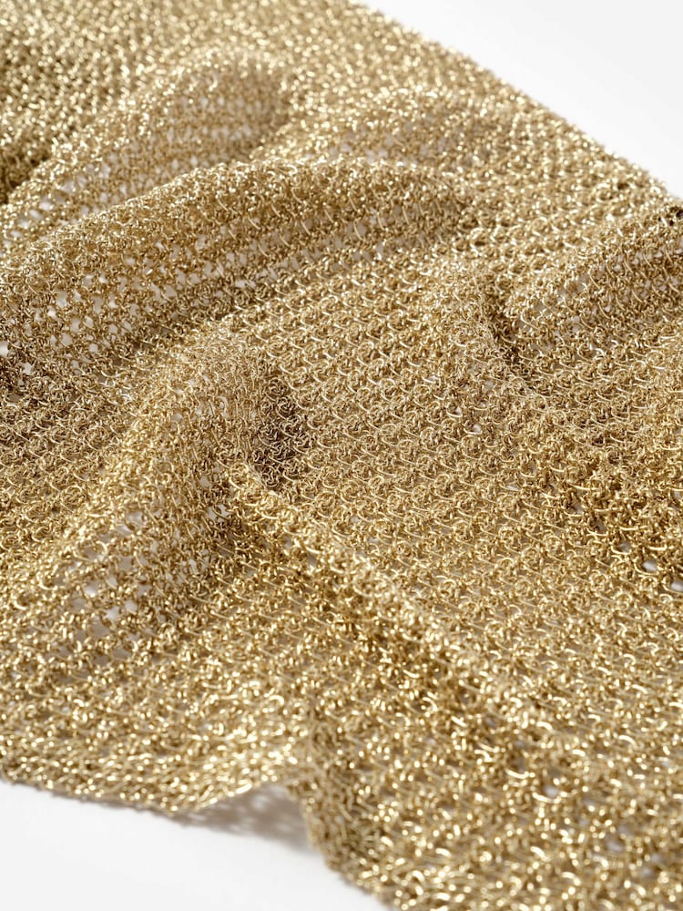 Mint Velvet mini foulard métallisé à col triangle - Image 5 de 5