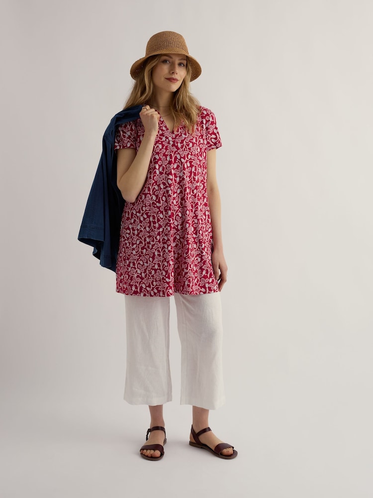 אדום - Seasalt Cornwall טוניקה עם שרוולים קצרים, דגם Wreathe - תמונה 2 מתוך 5