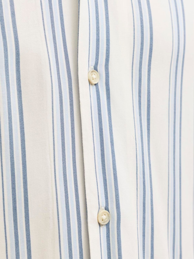 JACK & JONES Blue Viscose Resort Shirt - Image 7 of 7 JACK & JONES Blue Viscose Resort Shirt - Image 7 of 7