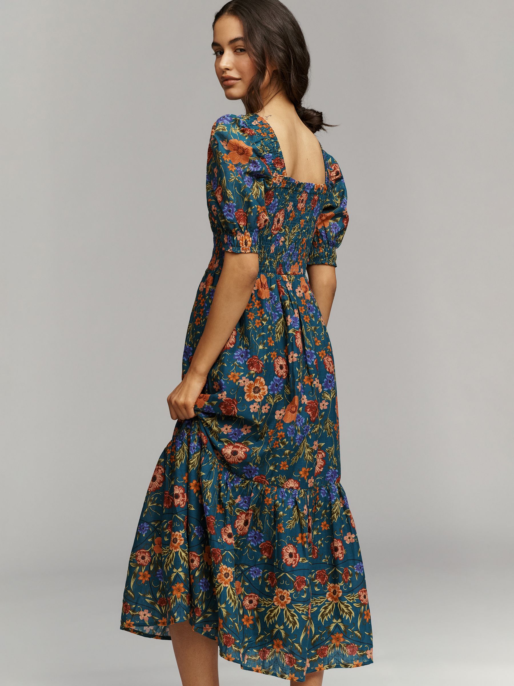 Buy Anthropologie Blue Floral Floral The Peregrine Cotton Short
