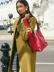 Love & Roses Red Oversized Weave Buckle Shoulder Bag - Image 4 of 8