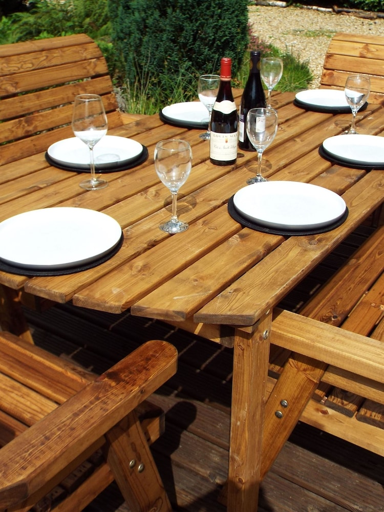 Charles Taylor Brown 6 Seater Rectangular Garden Chair Table Set - Image 2 of 5