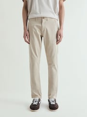 Crema - Scalpers Casual Chino Pants - Imagen 2 de 5