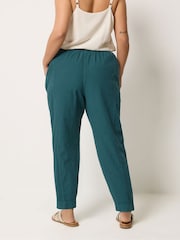 Verde - Yours Curve Cool Cotton Barrel Leg Denim Trousers - Imagen 3 de 5
