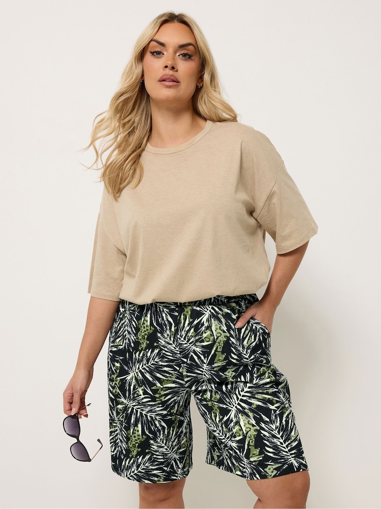 Yours Curve Black Jersey Shorts - Image 1 of 5 Yours Curve Black Jersey Shorts - Image 1 of 5