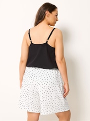 Yours Curve White Skinny Waistband Shorts - Image 3 of 5