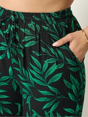 Yours Curve Black Wide Leg Crinkle Trousers - Image 4 of 5