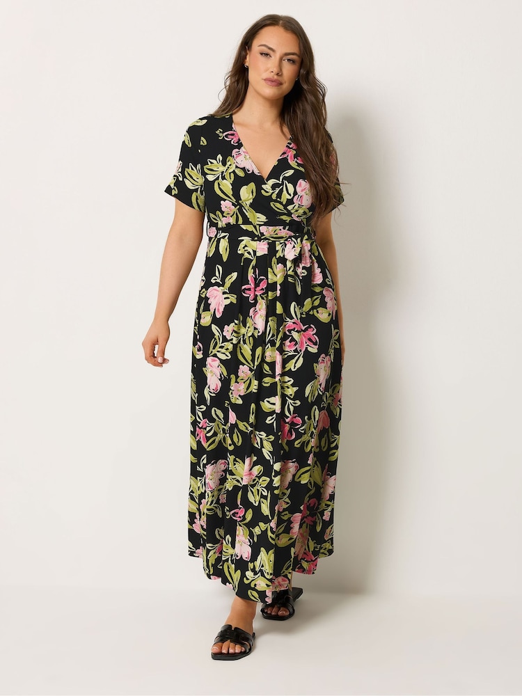 فستان ملفوف من الأمام مقاس كبير من Yours - Image 1 of 5 فستان ملفوف من الأمام مقاس كبير من Yours - Image 1 of 5