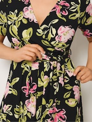 فستان ملفوف من الأمام مقاس كبير من Yours - Image 4 of 5