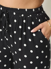 Yours Curve Black Polka Dot Wide Leg Crinkle Trousers - Image 4 of 5