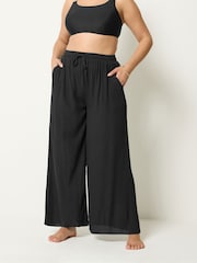 Yours Curve Black Crinkle Trousers - Image 2 of 5